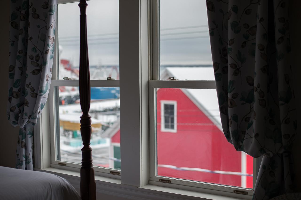 Salt Shaker Deli & Inn Lunenburg Exteriör bild